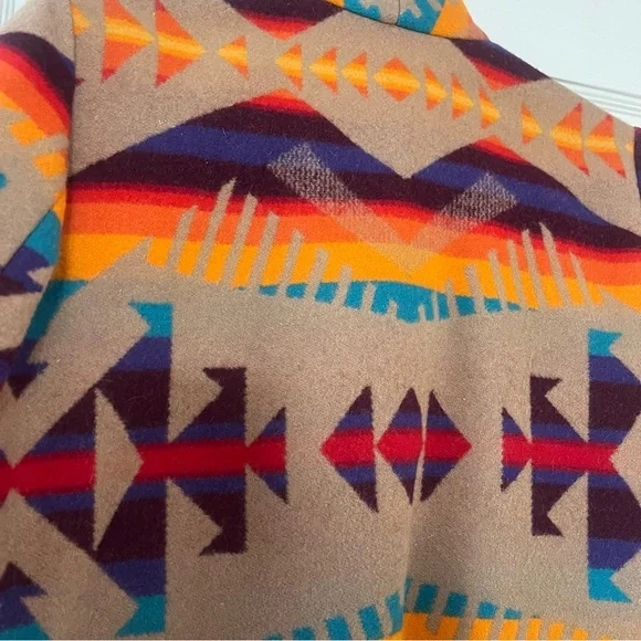 Pendleton Multicolor Geometric Jacket - Picture 6 of 8